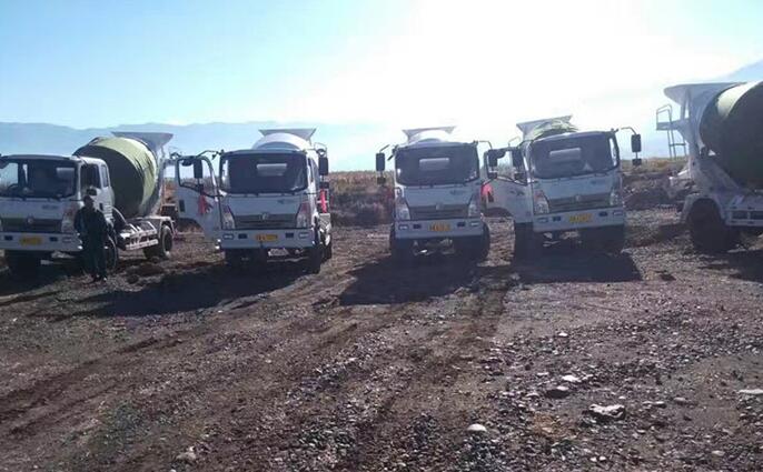 路特威搅拌车 路特威搅拌车